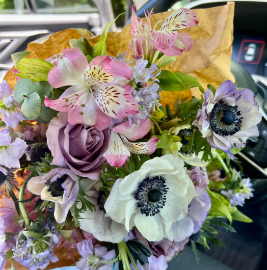 Official UrbanStems Flower & Plant Same Day Delivery » NYC, DC